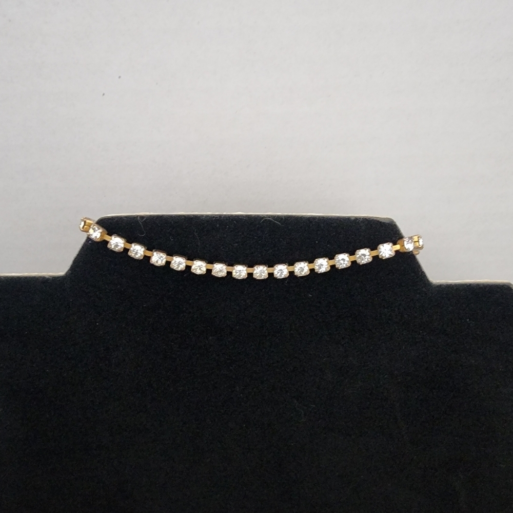 SE34 Elegant Gold Bracelet With Clear Rhinestones